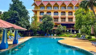 Acron Candolim Regina