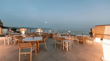 Acron Seaside Suites