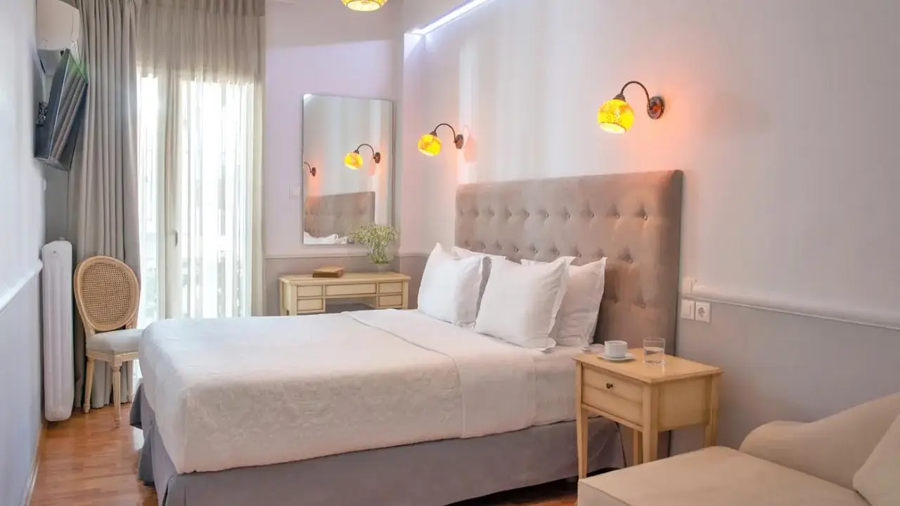 Acropolis Ami Boutique