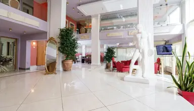Acropolis Ami Boutique