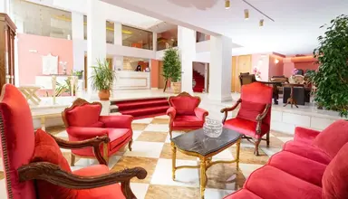 Acropolis Ami Boutique