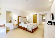 Acrotel Athena Residence