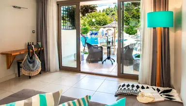Acrotel Athena Residence