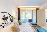 Acrotel Athena Residence