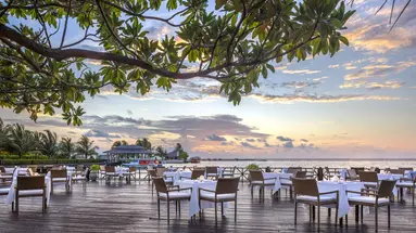 Adaaran Select Hudhuranfushi