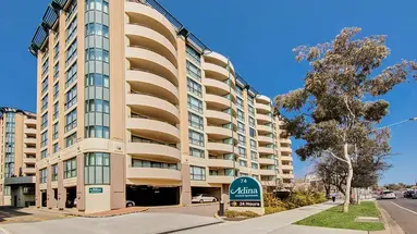 Adina Serviced Apartments Canberra James Court