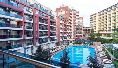 Admiral Plaza