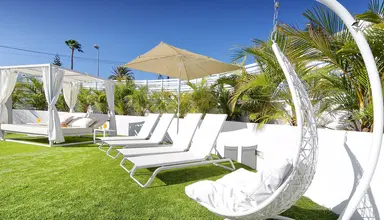 Adonis Bungalows