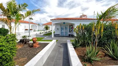 Adonis Bungalows