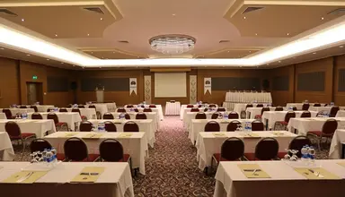 Adora Hotel & Resort 