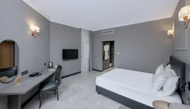 Adora Hotel & Resort 