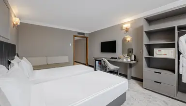 Adora Hotel & Resort 
