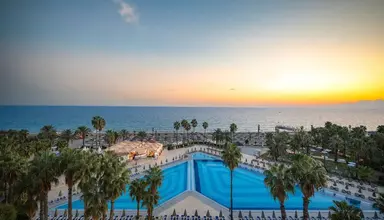 Adora Hotel & Resort 