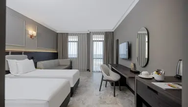Adora Hotel & Resort 