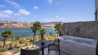 Aeonic Suites & Spa