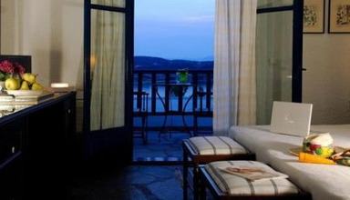 Agionissi Resort