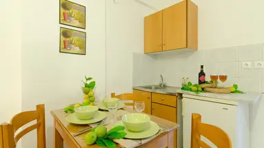 Aglaia Apartments