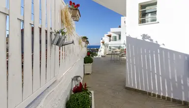 Aglaia Apartments