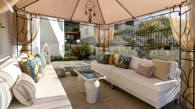Aglaia Apartments