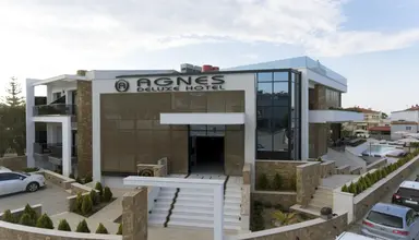 Agnes Deluxe