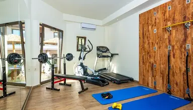 Airis Boutique & Suites