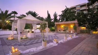 Ajax Hotel