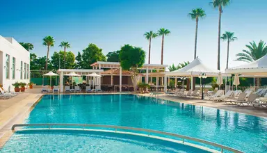 Ajax Hotel