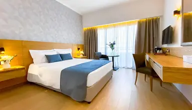 Ajax Hotel