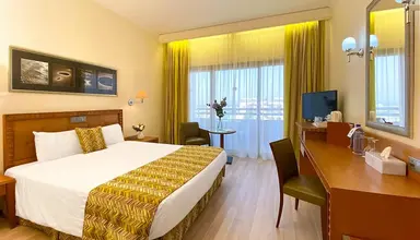 Ajax Hotel