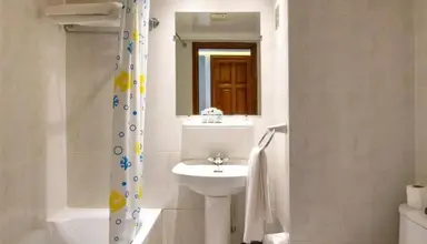 Akabar