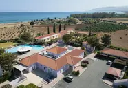 Akamanthea Holiday Village