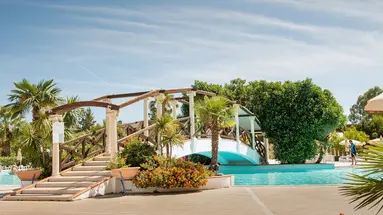 Akiris