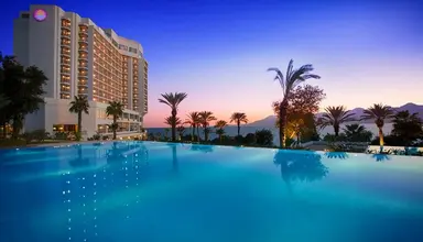Akra Hotel