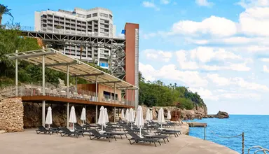 Akra Hotel