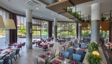 Akra Kemer
