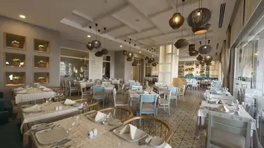 Akra Kemer