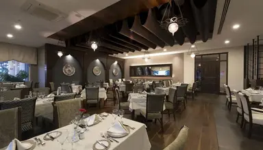 Akra Kemer