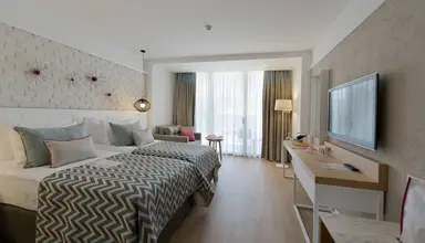 Akra Kemer