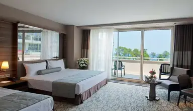 Akra Kemer