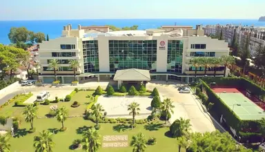 Akra Kemer