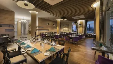 Akra Kemer