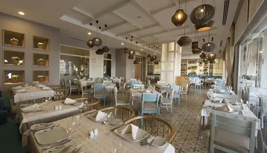 Akra Kemer