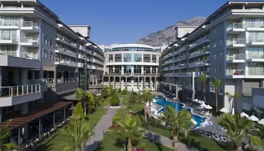 Akra Kemer