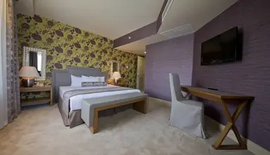 Akra Kemer