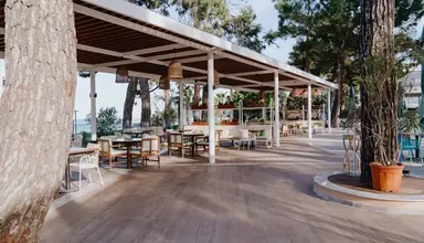 Akra Kemer