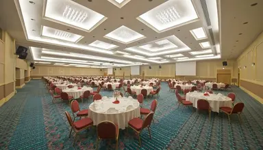 Akra Kemer