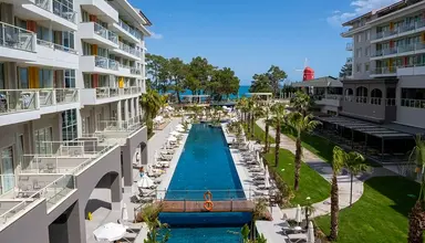 Akra Kemer