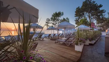 Akra Kemer