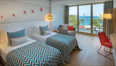 Akra Kemer