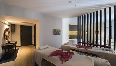 Akra Kemer